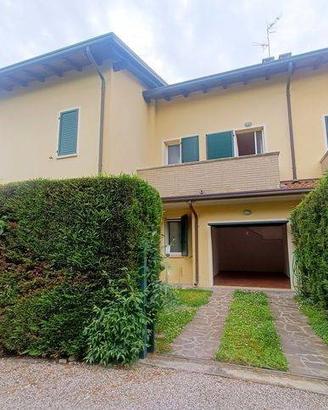 Villetta a schiera di 100 m² con 5 locali e box au