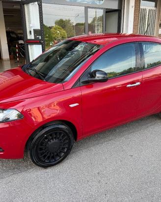LANCIA Ypsilon 1.0 FireFly 5 porte S&S Hybrid Ec