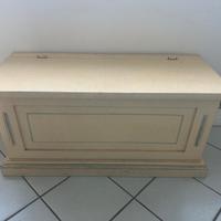 Cassapanca in legno