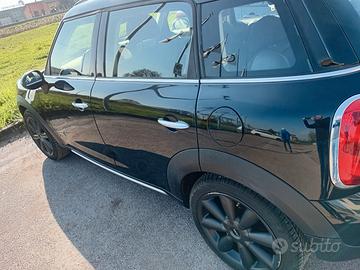 MINI cooper countryman
