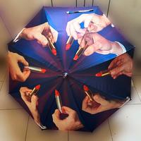 Ombrello "Toiletpaper" by Maurizio Cattelsn