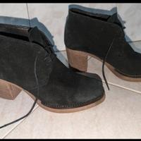 Scarpe tacchi stivaletti polacchine nere