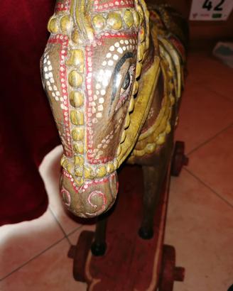 cavallo a dondolo antico