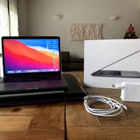 MacBook Pro 13” 512GB - Intel I5 - 4 thunderbolt