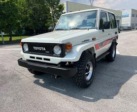 TOYOTA Land Cruiser 3.4 Hard-top BJ70