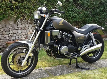 Honda VF 1100 Custom