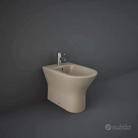 RAK-Feeling/Resort vasi e bidet in ceramica colora