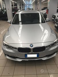 BMW Serie 3 320d Luxury cambio automatico