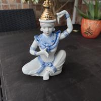 statua in porcellana Thai