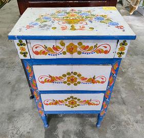 MOBILETTO MARCHIGIANO