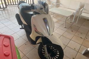Beverly 125, anno 2014, km 25.000