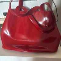 Borsa Coccinelle rossa lucida