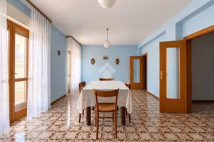 4 LOCALI A SAN GIOVANNI ROTONDO