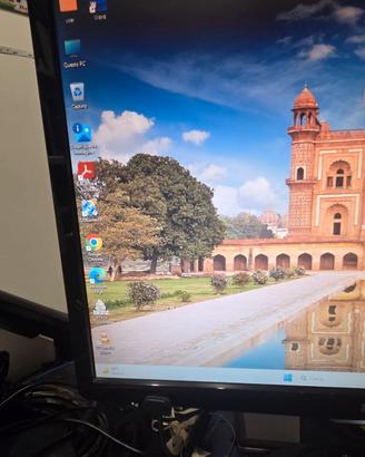 Desktop i5 - 8 gb  ram + ssd e hd e win11