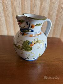 Brocca in ceramica dipinta a mano – Decoro floreal