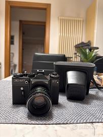 Macchina fotografica zenit anni 80