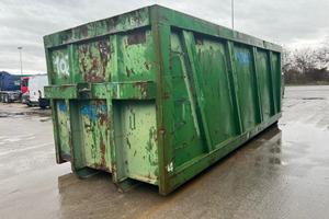 CONTAINER SCARRABILE USATO A CIELO APERTO