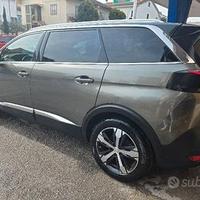 PEUGEOT 5008 GT 2.0 DIESEL 180CV – 7 POSTI 2018