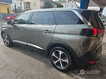 PEUGEOT 5008 GT 2.0 DIESEL 180CV – 7 POSTI 2018