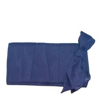 Elegante pochette viola con fiocco - perfetta per