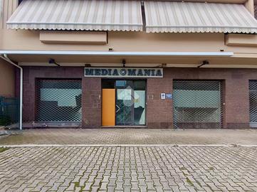 NEGOZIO A GIULIANOVA