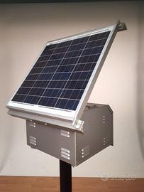 Palo fotovoltaico per 2 batterie da 100 Amp