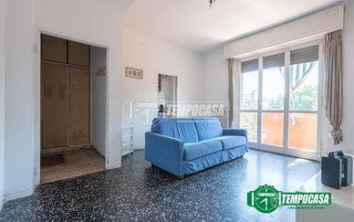 Bilocale all'ultimo piano con balcone