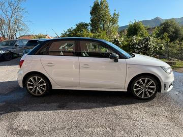 Audi a1 sportback 1.6 TDI 90cv s-line neopatentati