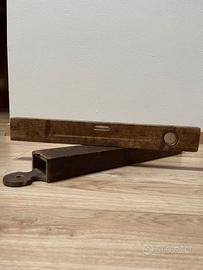 Livella d'epoca in legno antica vintage e custodia