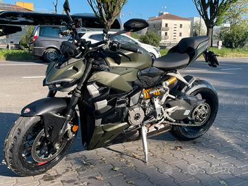 Ducati Streetfighter V2