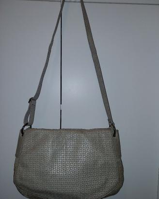 Borsa da donna in pelle grigio chiaro marca Luana