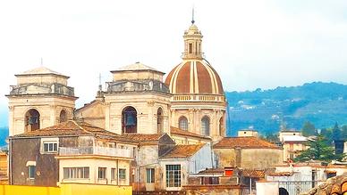 Luminoso appartamento nel cuore di Giarre