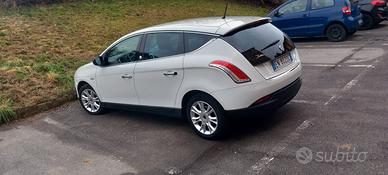lancia delta gpl 