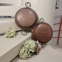 coppia di antichi tegami in rame massiccio del 900