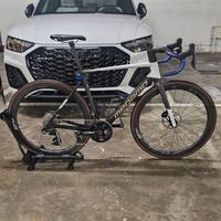 Megamo  Raise Shimano Ultegra Di2 bici da carbonio