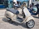 piaggio-vespa-300-gts-hpe-abs-asr-nuova