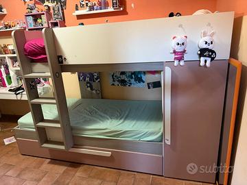 Letto a castello 3 letti c/armadio integrato rosa