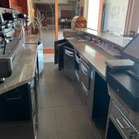 Banco bar in legno e marmo