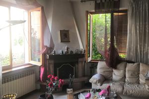 Villetta con mansarda, taverna e giardino