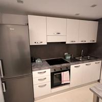 Cucina da 230 cm oltre frigo non incassato