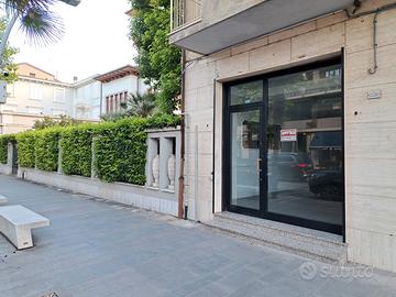 Locale in Corso Umberto I, 226