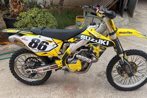 Suzuki rmz