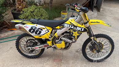 Suzuki rmz
