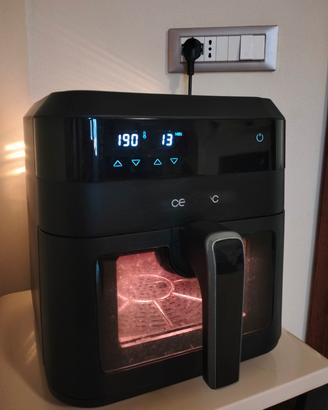 Friggitrice ad Aria Cecotec funzionante