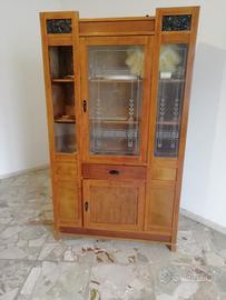 Specchiera e credenza