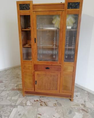 Specchiera e credenza