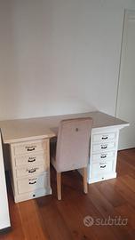 Scrivania con cassettiera Rivièra Maison in legno