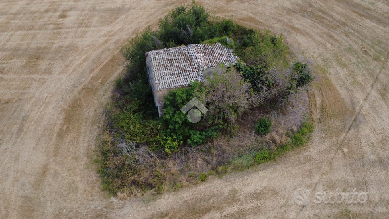 RUSTICO A POTENZA PICENA - Vista 5