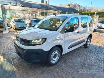 Opel Combo 5 posti autocarro