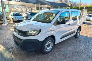Opel Combo 5 posti autocarro